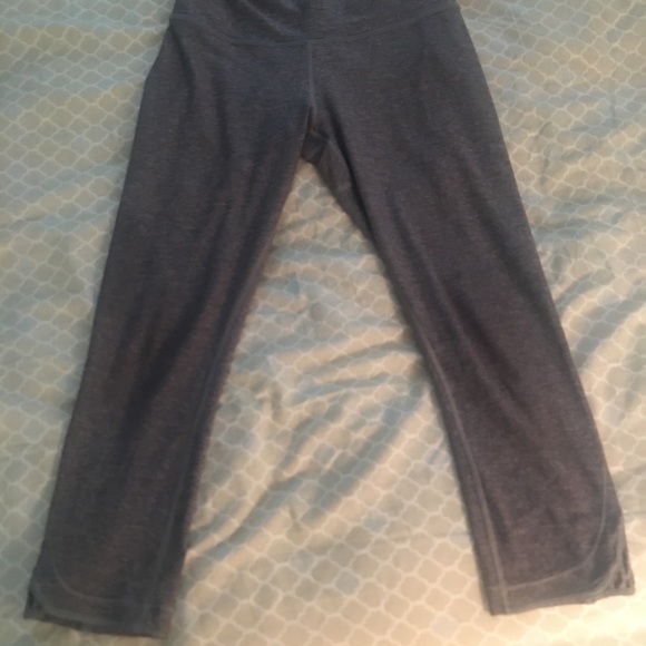 Lululemon True Self Crop in Heathered Slate - Picture 8 of 14